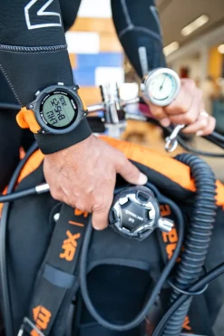 Montre ordinateur de plongée SIRIUS L noir MARES