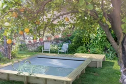 PISCINE URBAINE 4.20x3.50xHt1.33M avec Coffret connecté. Couverture Automatique immergée automatique. Pompe à Chaleur. Filtration à Sable et Coffre de Filtration