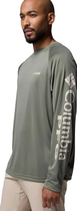 T shirt Manche longue de randonnée Homme TERMINAL TACKLE LS SHIRT CYPRESS. DARK STONE LOGO COLUMBIA