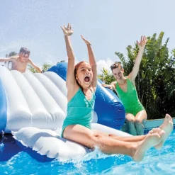 Toboggan gonflable pour piscine enterrée